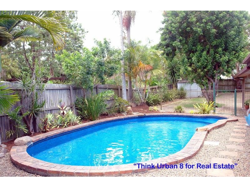 2 Lowan Street, Bellbowrie QLD 4070